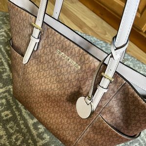 Michael Kors rose gold tote like new